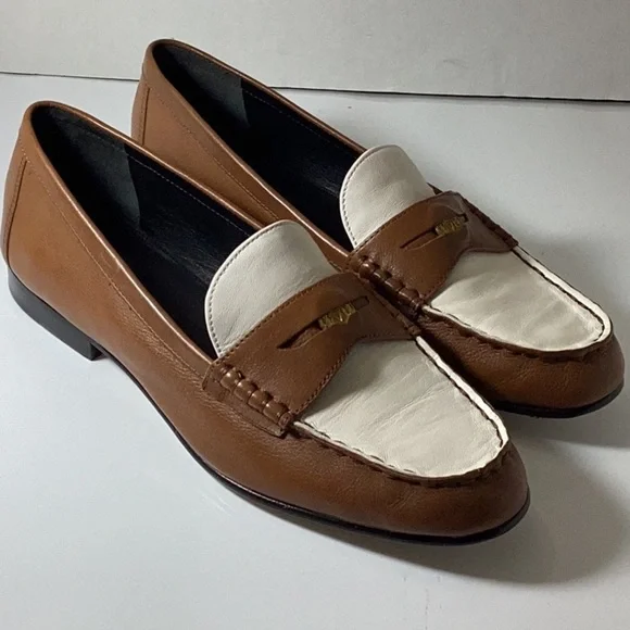 Penny Loafer (Women)
Veronica Beard
Women - Picture 9 of 15